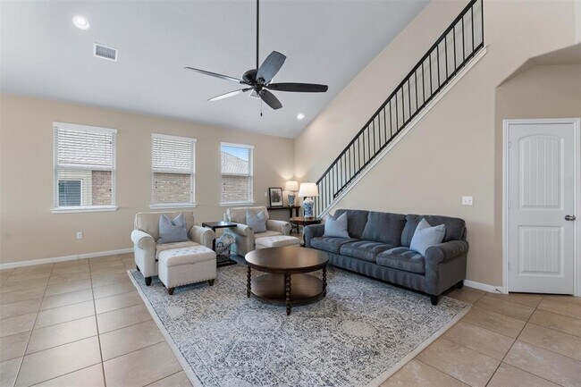 Building Photo - 2428 Lyla Ln