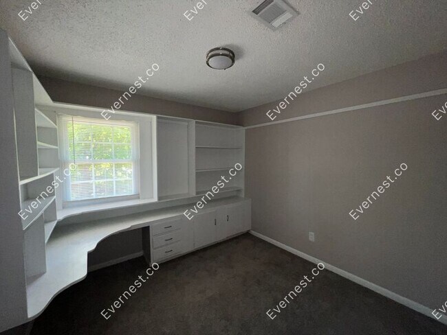 Building Photo - 8022 W 28th St