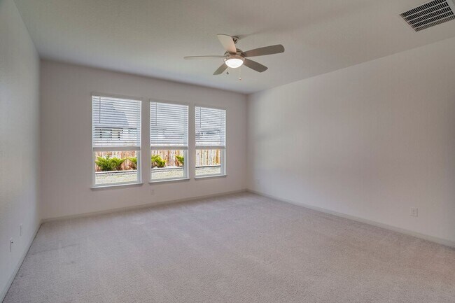 Building Photo - 5616 Monrovia Ln