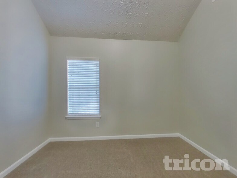 Building Photo - 2525 Sonoma Valley