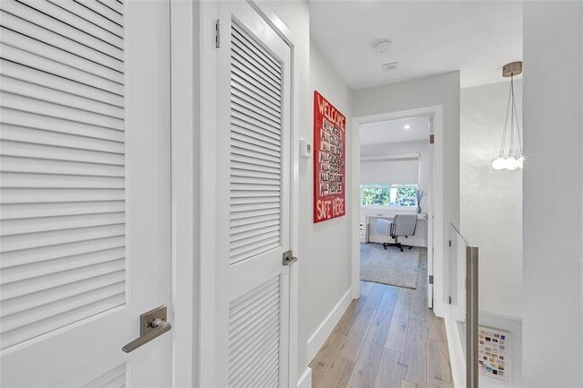 Building Photo - 1991 NE 15th Ave