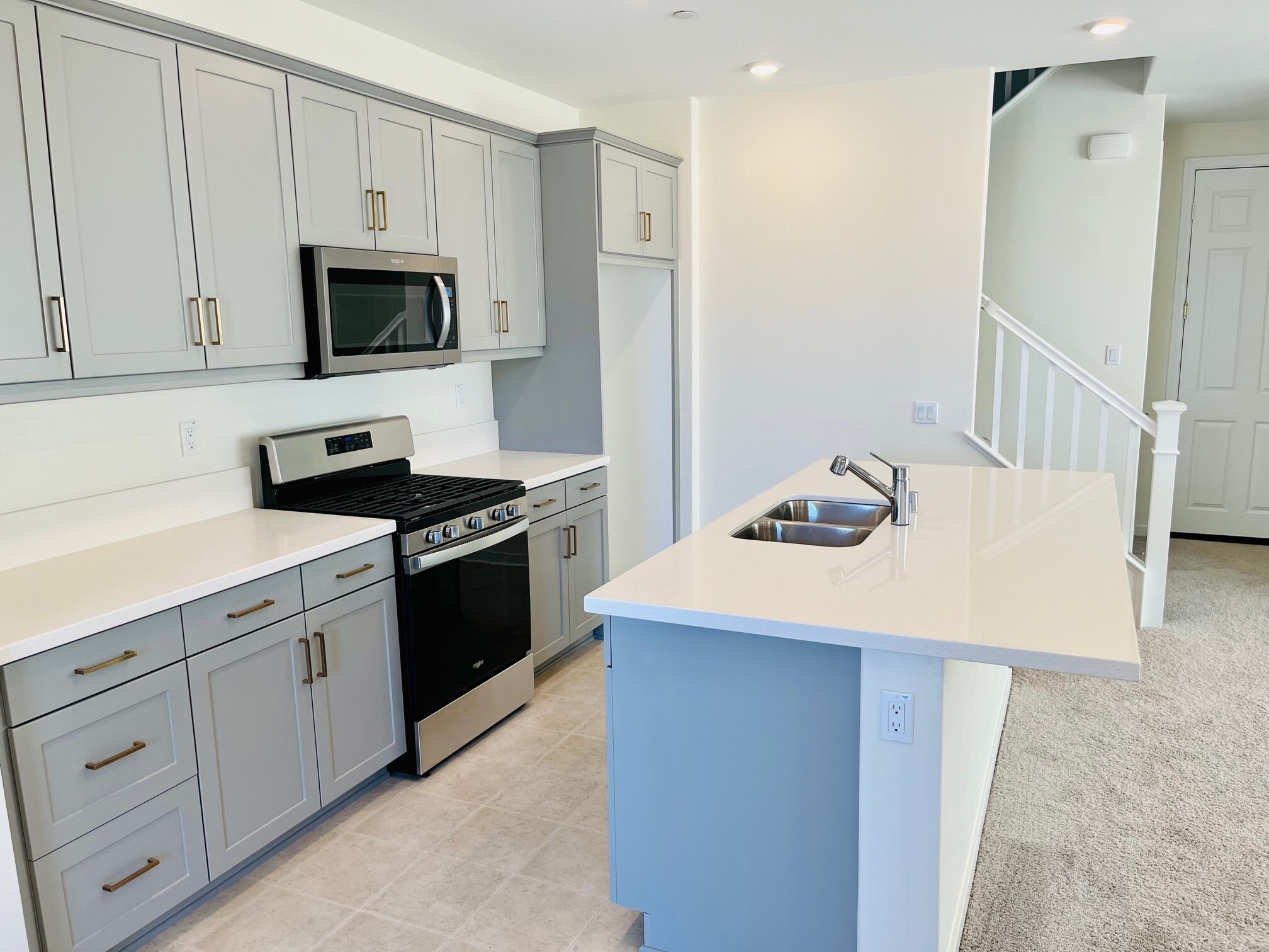 Building Photo - 27019 Evening Sky Plz