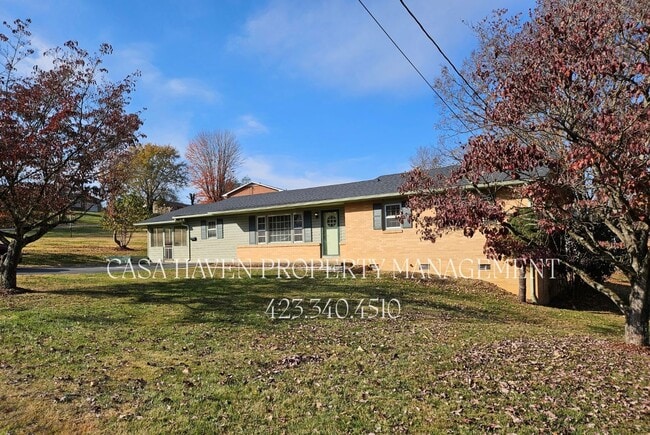 Building Photo - Coming Soon! 4 Bed | 1.5 Bath Home in Prim...
