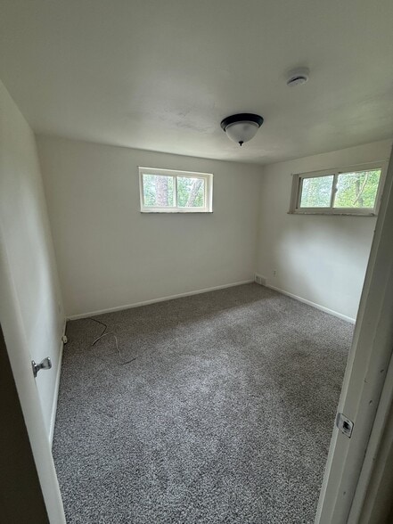 Building Photo - 1769 McNary Blvd