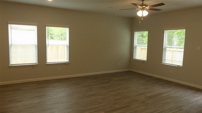 Building Photo - 9547 Caney Trails Rd