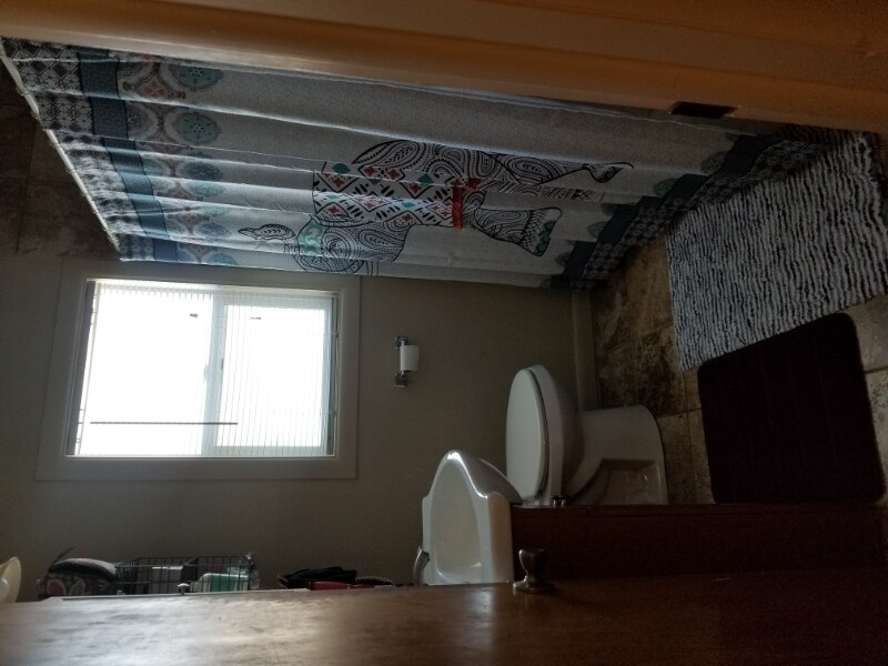 Building Photo - 1325 Crestmore Pl