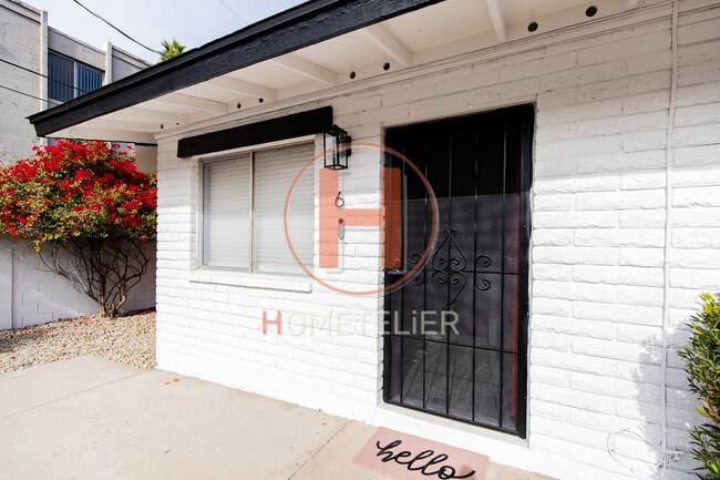 Building Photo - 2812 N 17th Pl