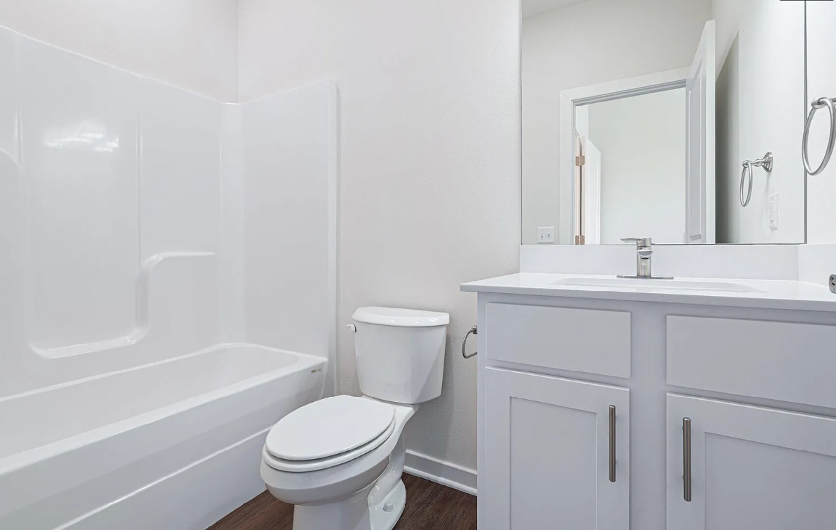 Building Photo - 619 Whitham Ave