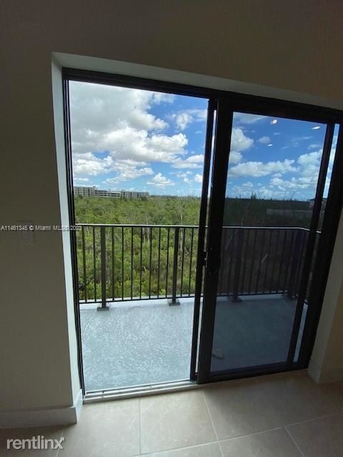 Building Photo - 3 br, 2 bath House - 10413 NW 82nd St Unit 33