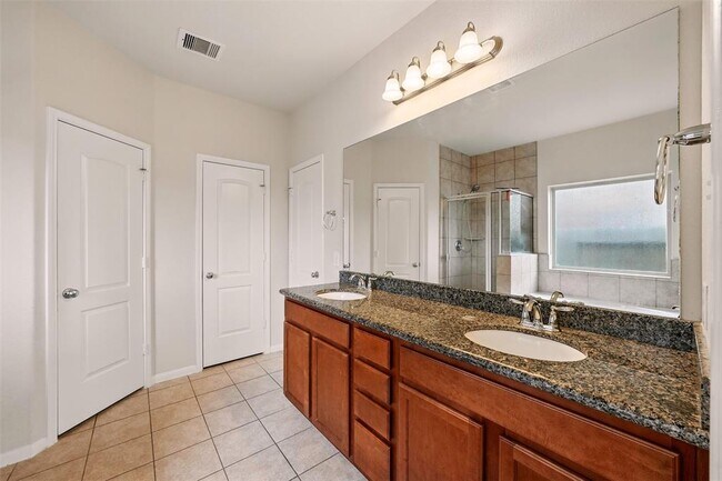 Building Photo - 3022 Aloria Hls Trl