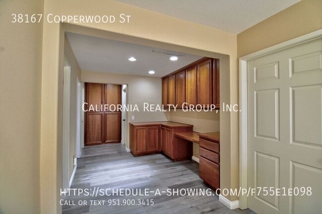 Building Photo - 38167 Copperwood St