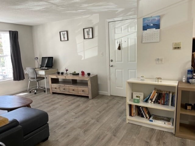 Building Photo - 10 Walden Dr