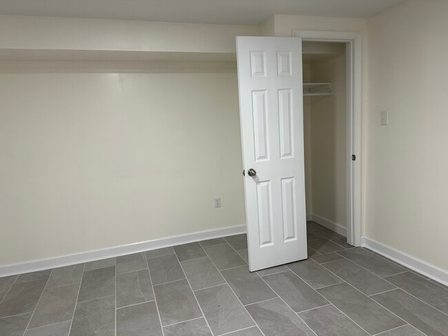 Building Photo - 8406 Spruce Hill Dr