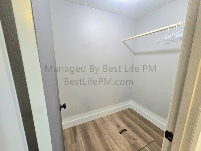 Building Photo - 150 Narain Ct