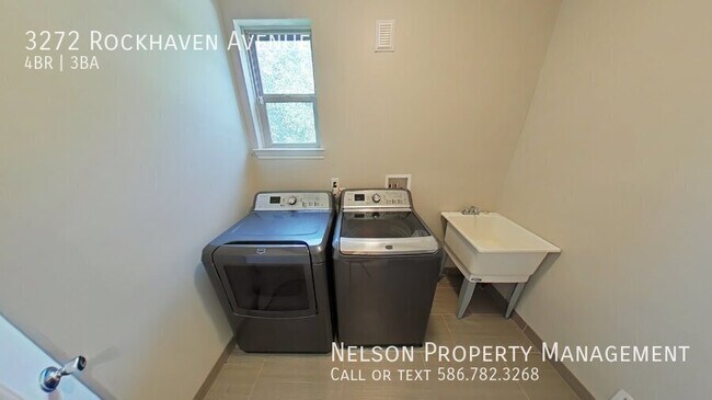 Building Photo - 3272 Rockhaven Ave