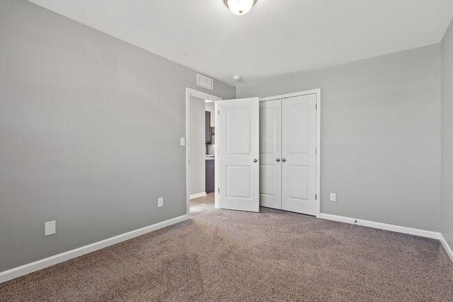 Building Photo - 229 Parker Pl