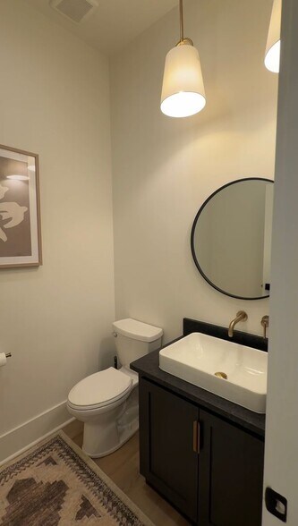 Building Photo - Awesome New Construction 5BR House Close t...