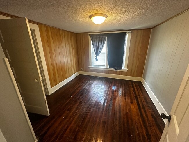 Building Photo - 3137 Felix St