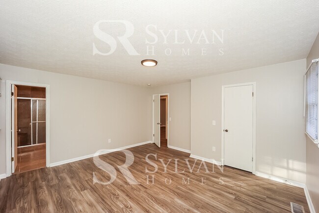 Building Photo - This charming 3BR, 2BA home is ready for you!