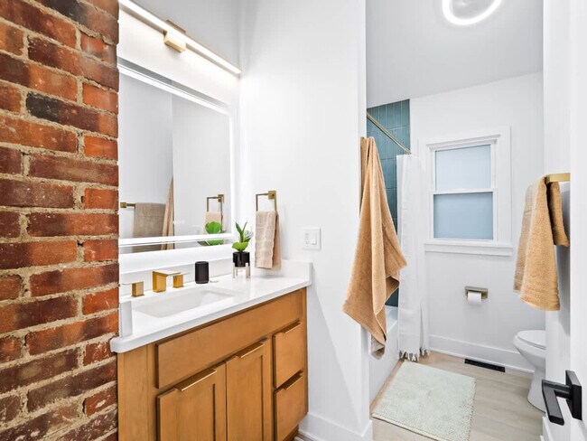 Building Photo - 4155 Ascot Ln