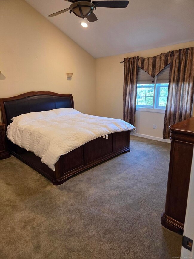 Building Photo - 216 Wells Rd