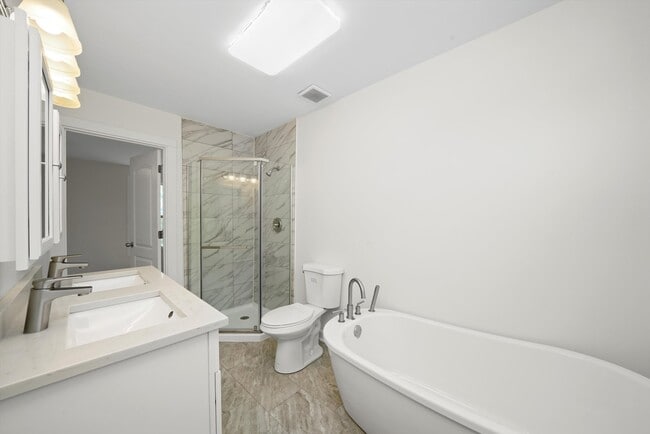 Building Photo - 9771 W 143rd St