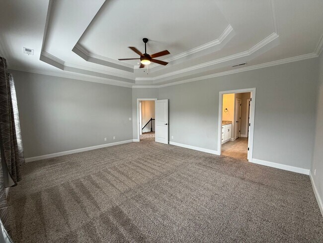 Building Photo - Ooltewah Gem! 3BR Home with Pool + Walking Trails