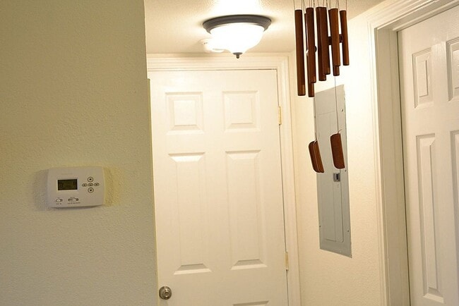 Building Photo - College Station - 1 Bedroom 1 bath Condo - Cripple Creek - Washer/Dryer