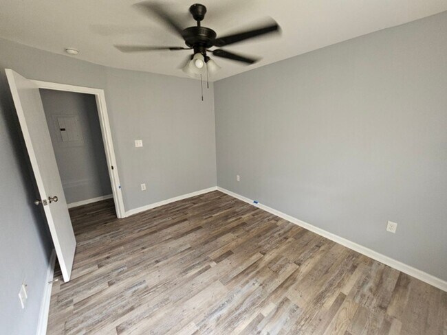 Building Photo - Duplex in Jacksonville