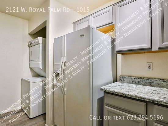 Building Photo - **Move in Special!** Modern 2 Bed/1 Bath r...