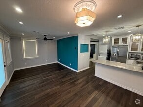 Building Photo - 1805 N 66th St
