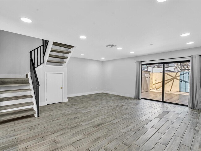 Building Photo - 9095 SW 21st Ct