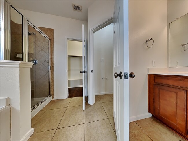 Building Photo - 2303 Cantabria Ln