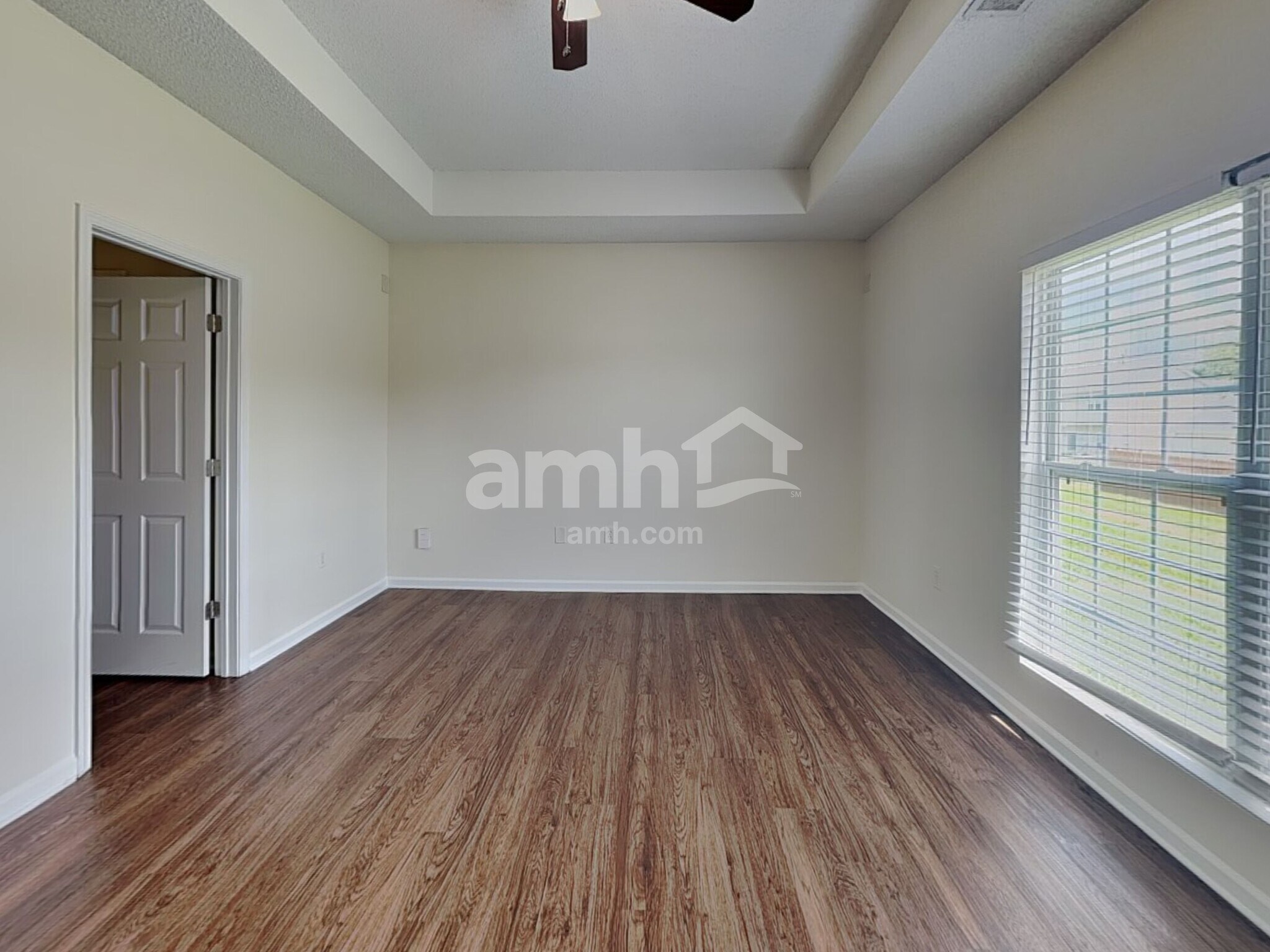 Building Photo - 8935 Hedge Maple Rd