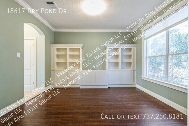 Building Photo - 18617 Dry Pond Dr
