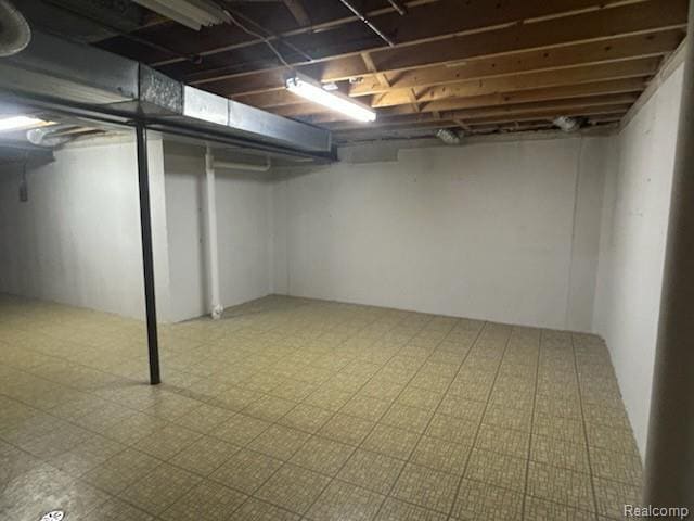 Building Photo - 221 Torrent Ct