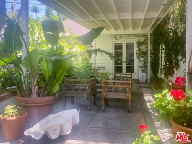 Building Photo - 1602 Courtney Ave