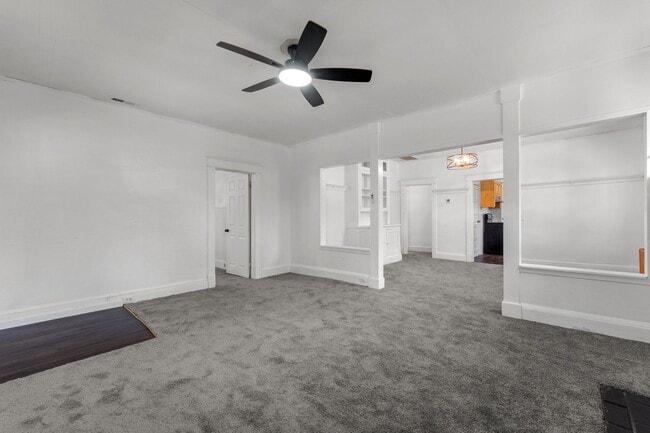 Building Photo - Your Dream Home Awaits in Norfolk!