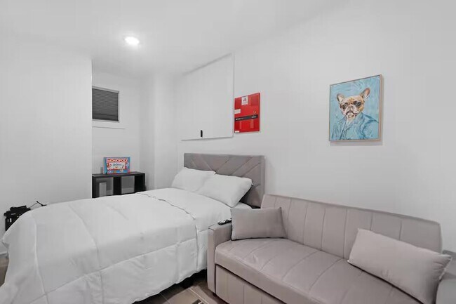 Building Photo - 234 Webster Ave