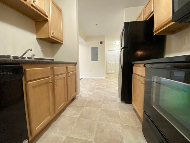 Building Photo - 10 Sentinel Court