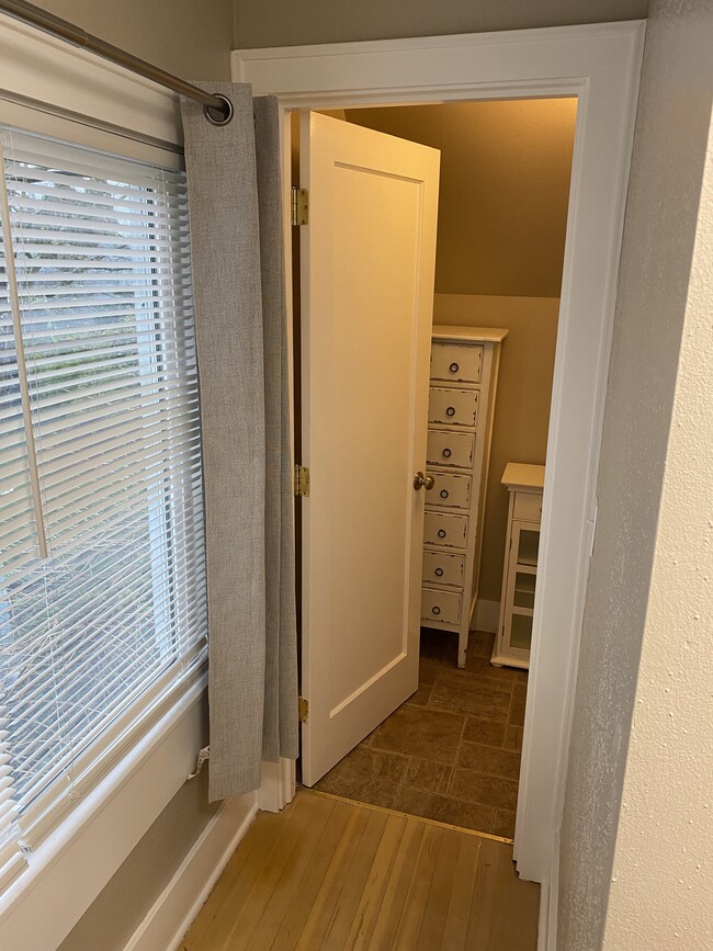 Bathroom hall - 419 NW 16th St