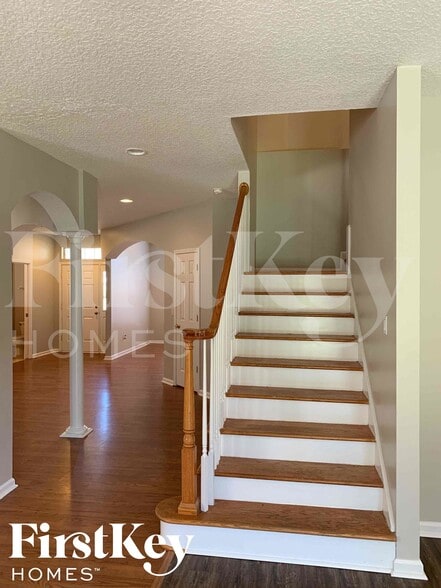Building Photo - 2831 Harvest Moon Dr