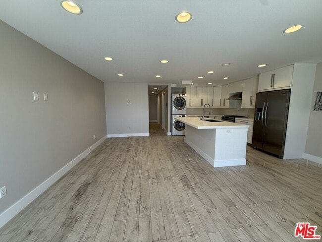 Building Photo - 6955 Trolleyway S
