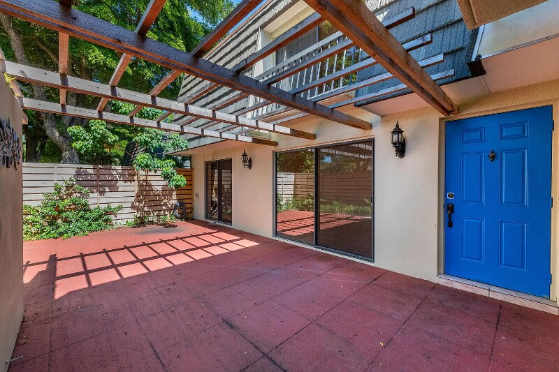 Building Photo - 524 5th Terrace