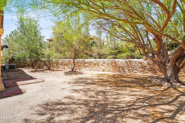 Building Photo - 369 Emerald Acres St
