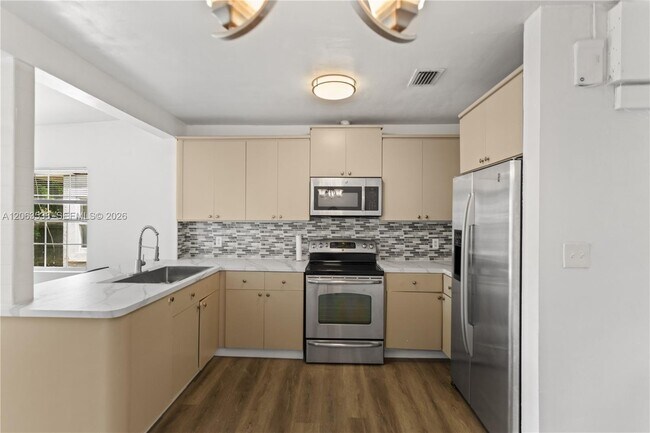 Building Photo - 511 NE 110th Terrace