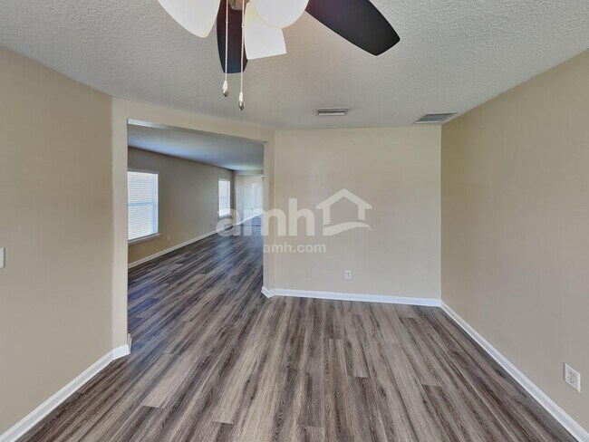 Building Photo - 76191 Long Pond Loop