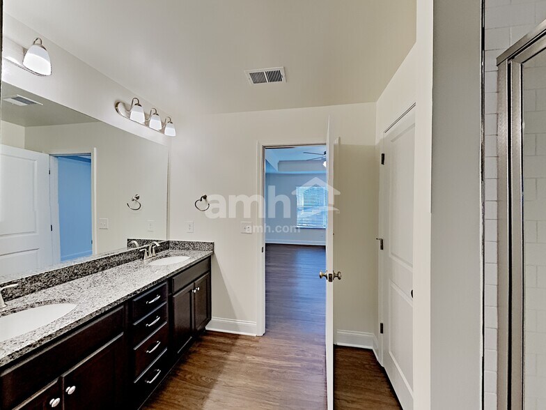 Building Photo - 600 Woodall Rd