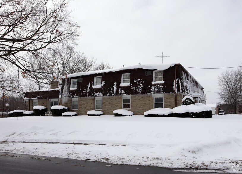 Primary Photo - 110 W Frana Clara St