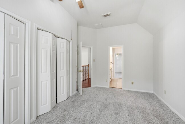 Building Photo - 4003 Bountiful Crest Ln